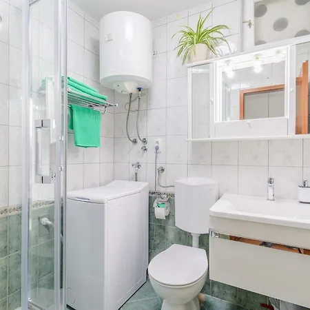 Walk St - Comfort One Bedroom With Balcony And View A2 スプリト