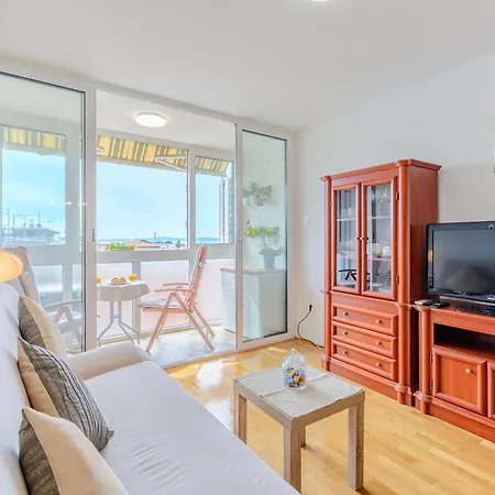 Walk St - Comfort One Bedroom With Balcony And View A2 Apartmán