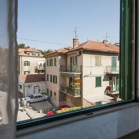Walk St - Comfort One Bedroom With Balcony And View A2 Daire *