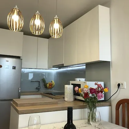 アパート Walk St - Comfort One Bedroom With Balcony And View A2 スプリト